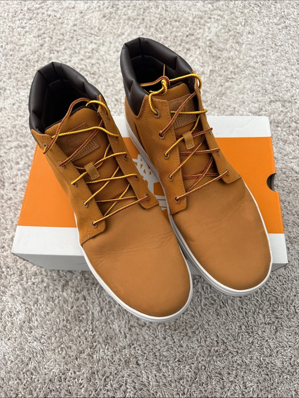 Timberland Tan/Brown Chukka Boots with White Sole
